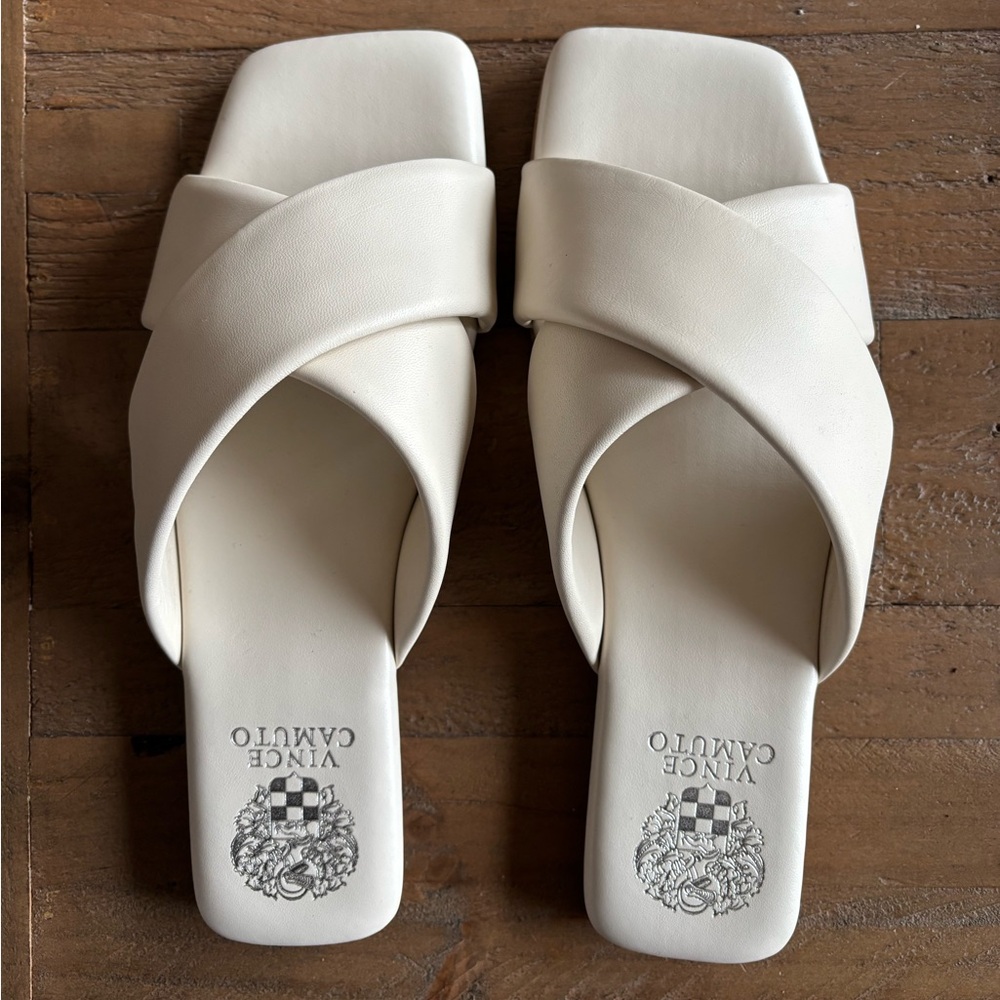 ⚡️FLASH SALE⚡️Vince Camuto-Alannie Sandal